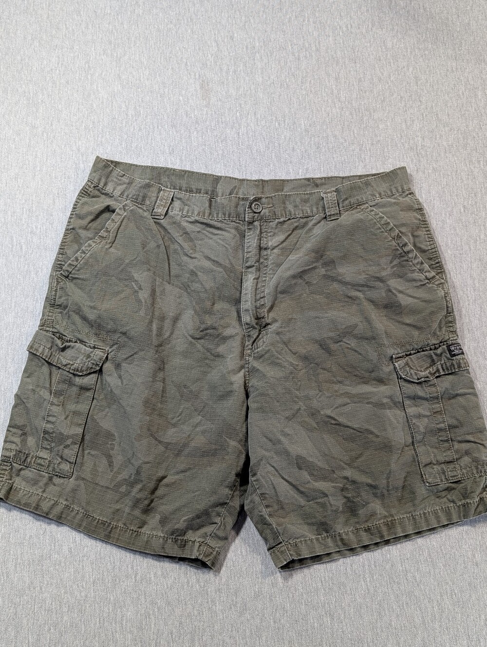 Wrangler Hero Camo Cargo Shorts Men's 40 Faded Green